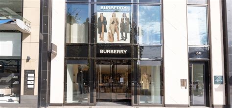 BURBERRY Deutschland GmbH, Düsseldorf 